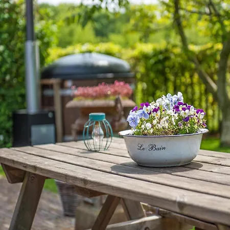 Meidoornhoeve * Lage Mierde